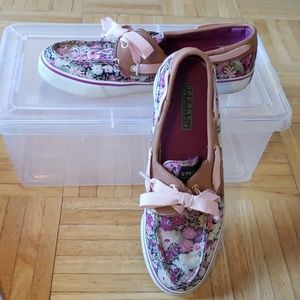 Floral boat shoes